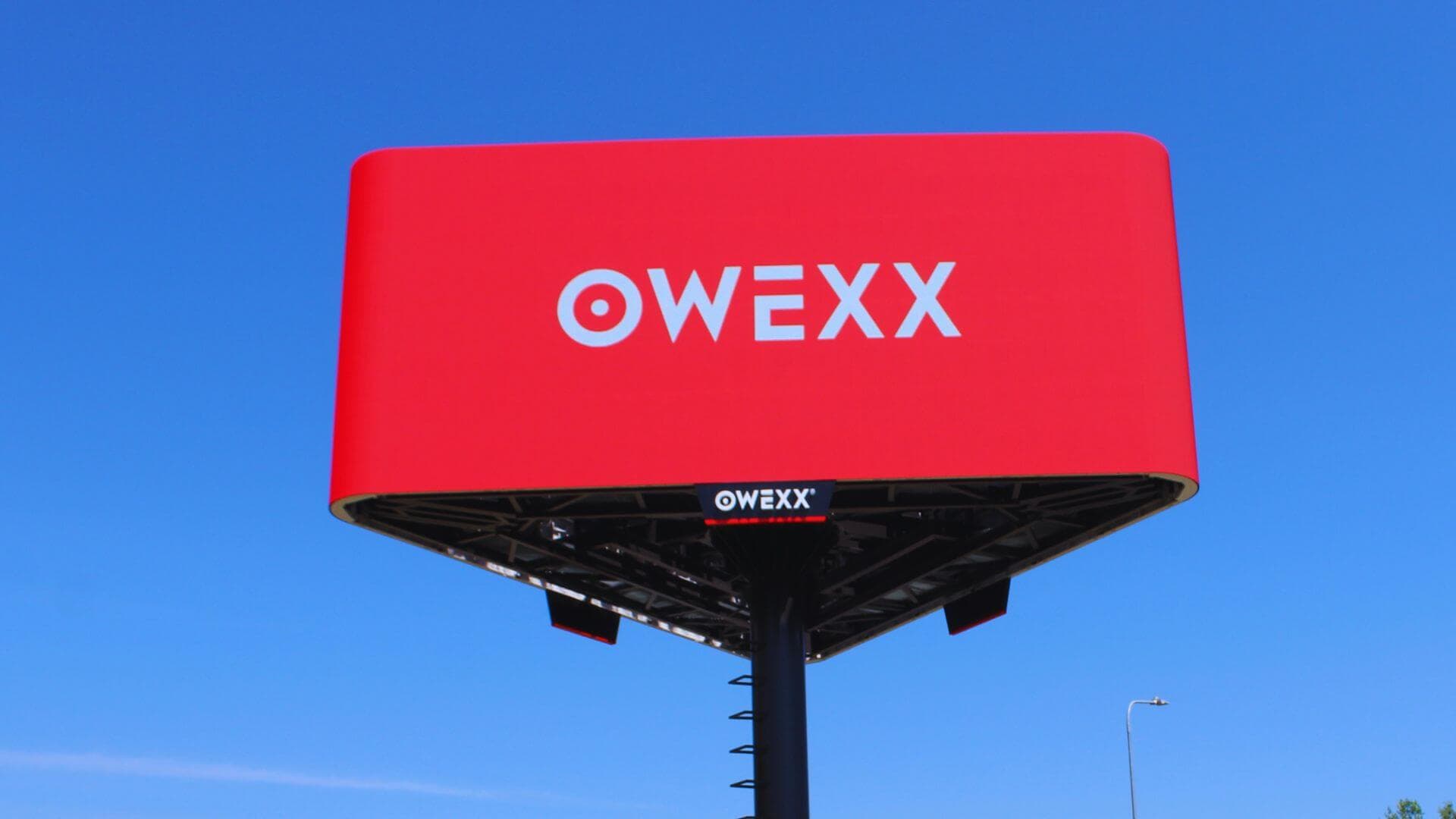 OWEXX lauko ekranų tinklas: išskirtiniai lauko reklamos miestuose sprendimai