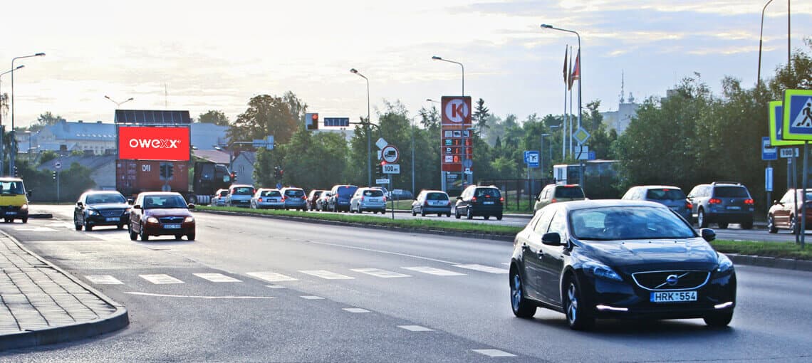 Ekranas – „Didžiausia sankryža" — LED lauko ekranas Šiauliai