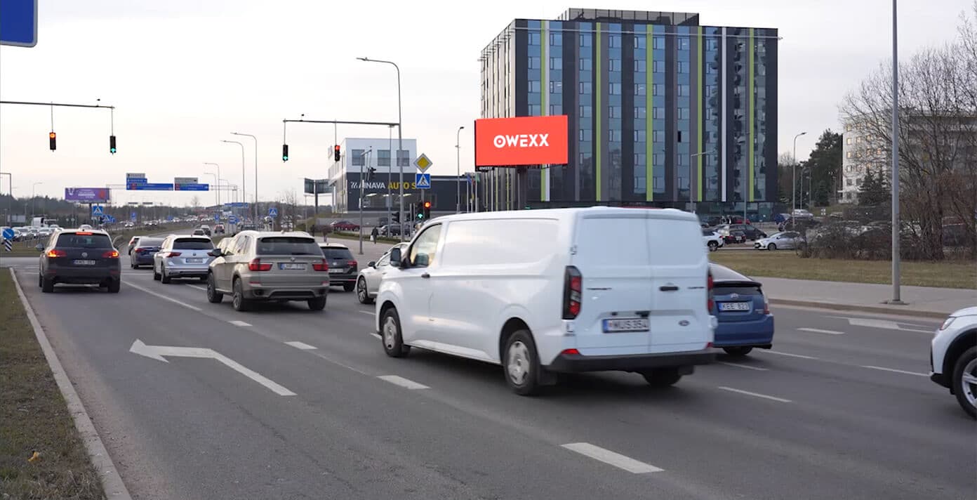 Ekranas „Pilaitės prospektas“ — LED lauko ekranas Vilnius