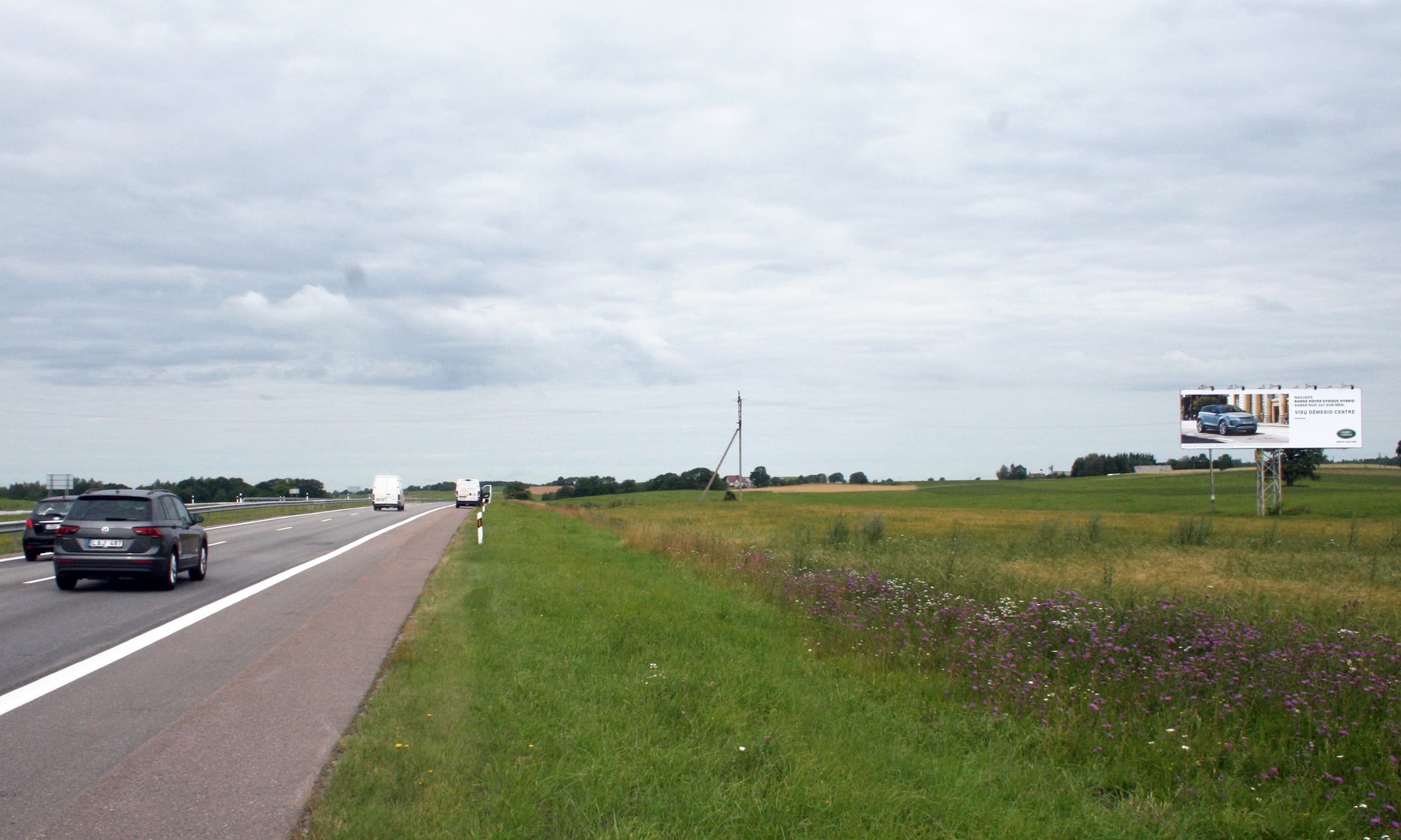 Klaipėda - Kaunas - Vilnius, 225 km till Vilnius (vänster sida) — Reklamos stendas Pagrindiniai keliai