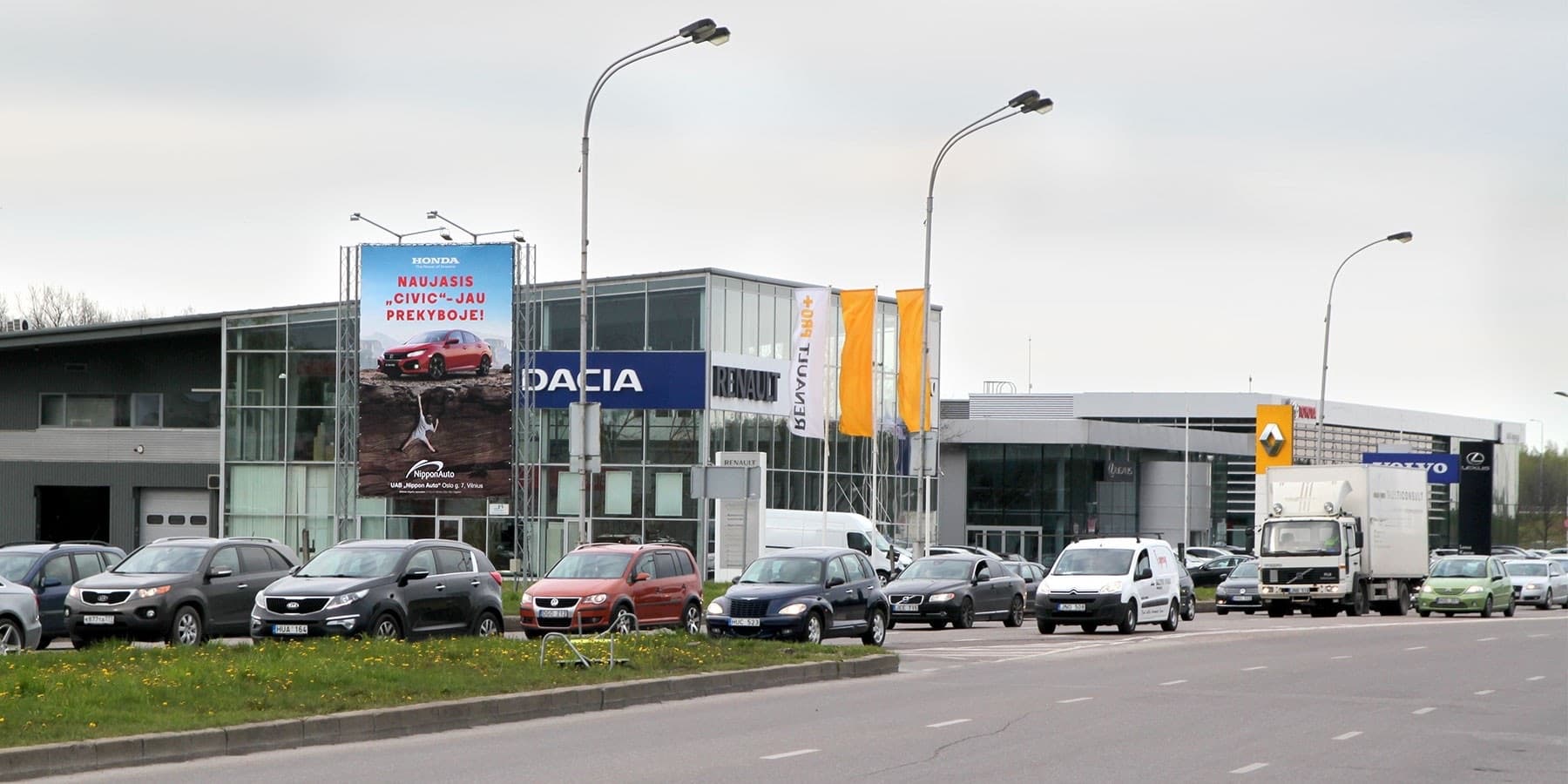 Reklamos stendas Savanorių pr. 443, Kaunas, B pusė — Reklamos stendas Kaunas
