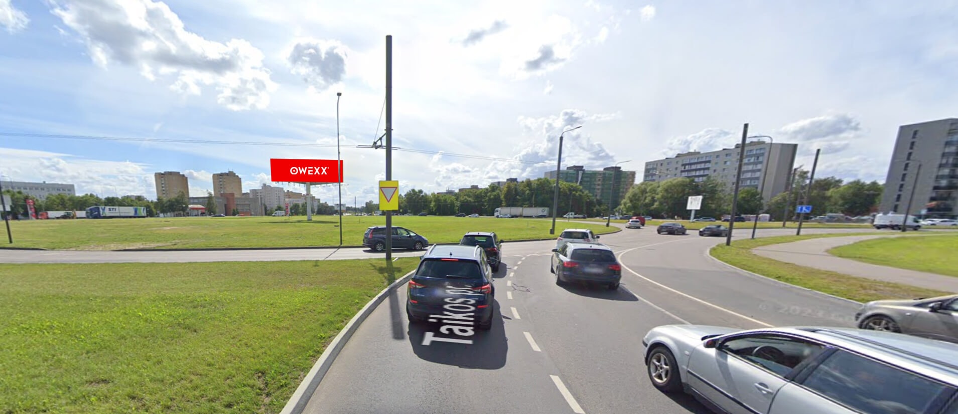 Screen – Taikos Ave. — LED outdoor screen Kaunas