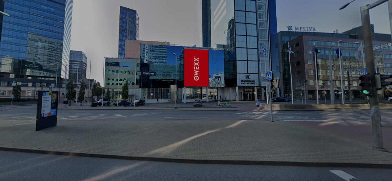 Bildschirm – Radisson Blu Sky — Vertikaler Bildschirm Talinas