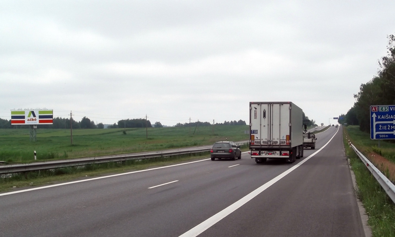 Magistralinis stendas 65 km nuo Vilniaus, netoli Baniškių (B pusė)