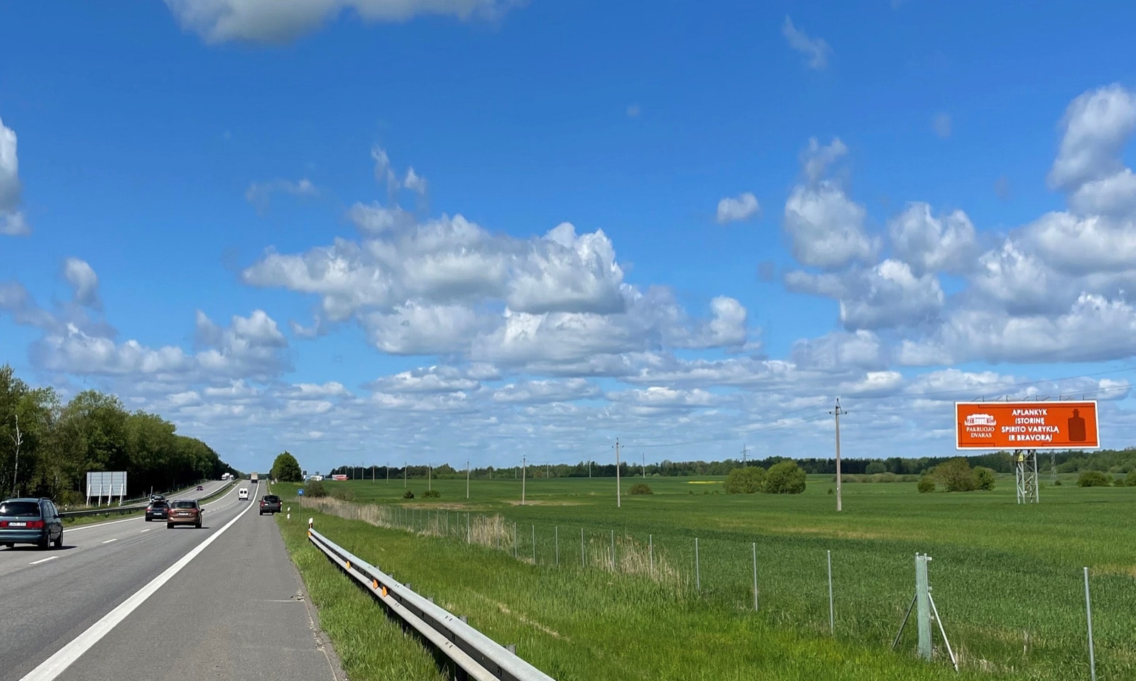Magistralinis stendas 65 km nuo Vilniaus, netoli Baniškių (A pusė)