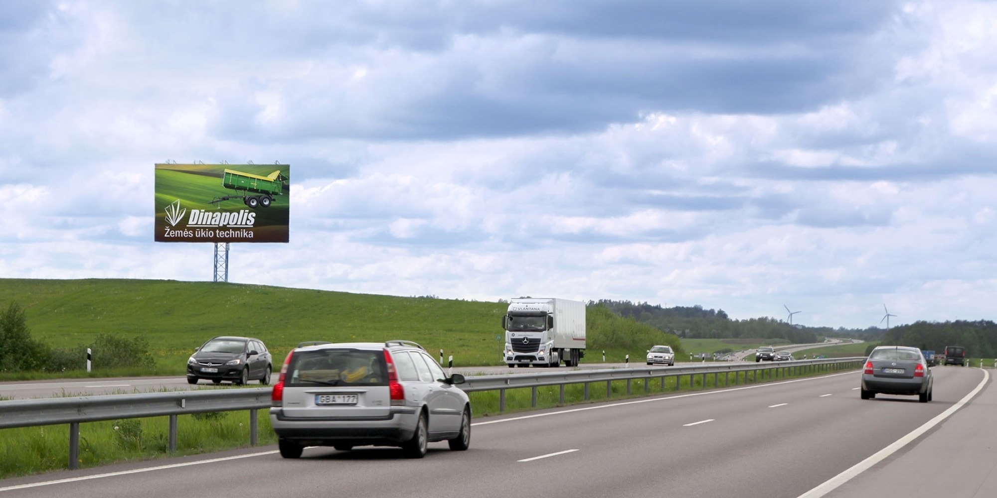 Automagistralė A1, Kaunas - Klaipėda (kairėje pusėje), 210 km nuo Vilniaus — Reklamos stendas Pagrindiniai keliai