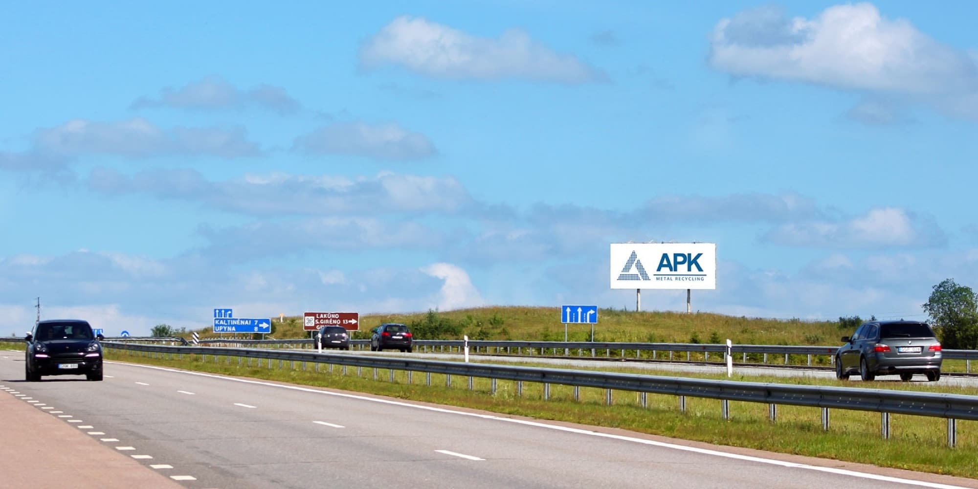 Motorväg A1, Kaunas – Klaipėda (vänster sida), 220 km från Vilnius — Reklamställ Pagrindiniai keliai