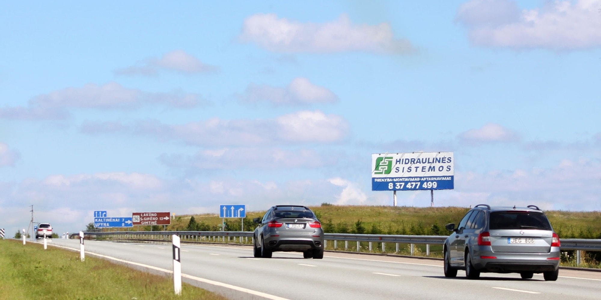 Automagistralė A1, Kaunas - Klaipėda (kairėje pusėje), 220 km nuo Vilniaus — Reklamos stendas Pagrindiniai keliai