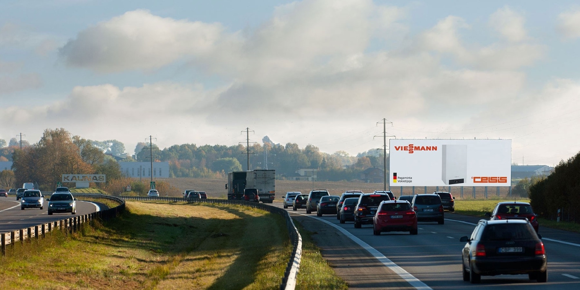 Automagistralė A1, Klaipėda - Kaunas (dešinėje pusėje), 105 km nuo Vilniaus — Reklamos stendas Pagrindiniai keliai