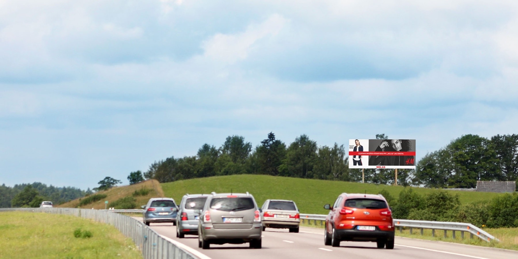 Automagistralė A1, Klaipėda - Kaunas (kairėje pusėje), 210 km nuo Vilniaus — Reklamos stendas Pagrindiniai keliai