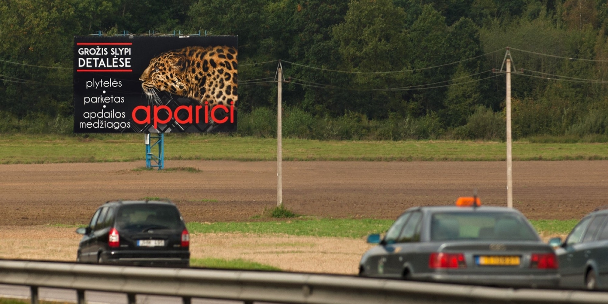 Automagistralė A1, Vilnius - Kaunas (dešinėje pusėje), 66,5 km nuo Vilniaus — Reklamos stendas Pagrindiniai keliai