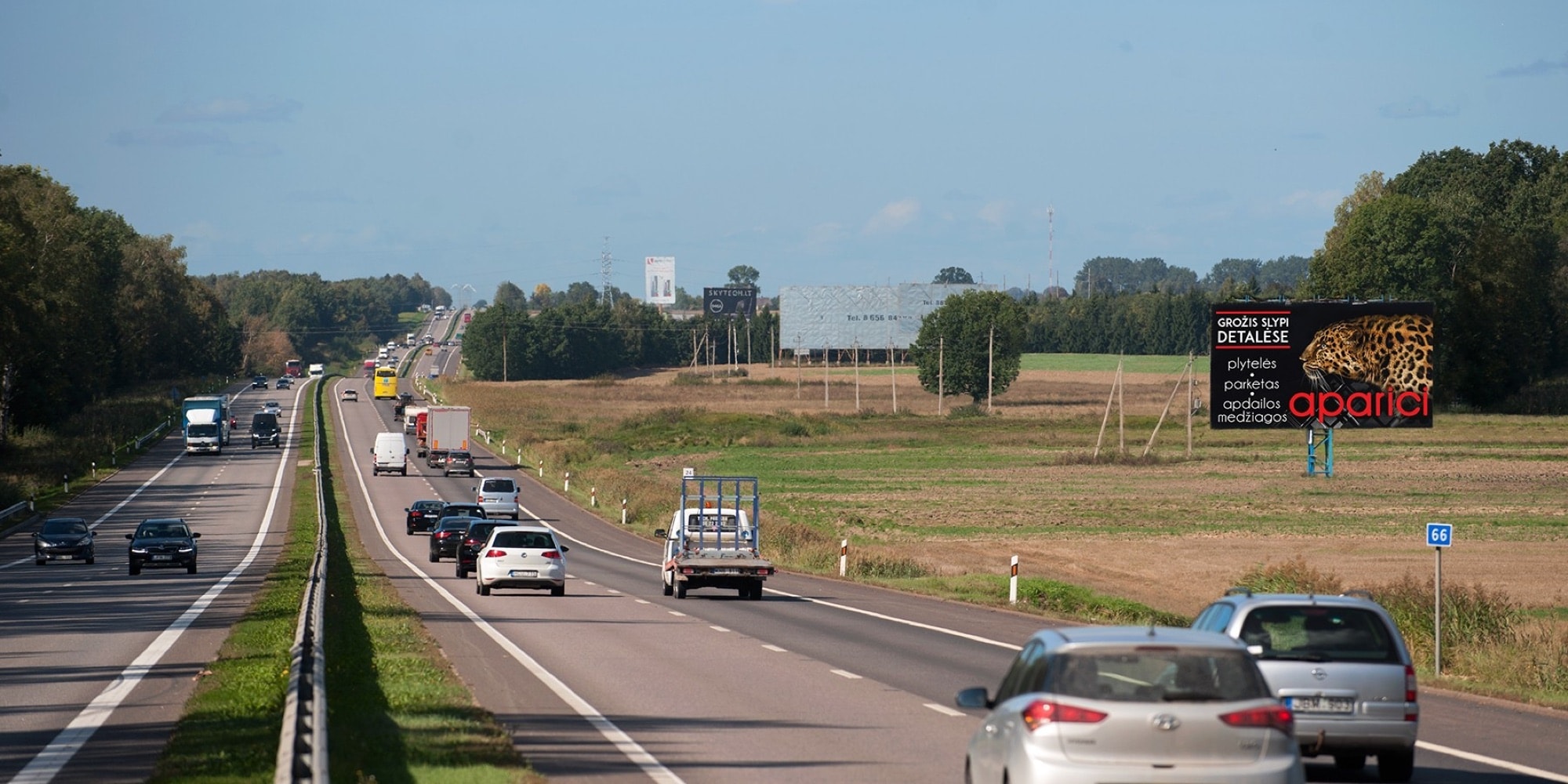 Automagistralė A1, Vilnius - Kaunas (dešinėje pusėje), 66,5 km nuo Vilniaus — Reklamos stendas Pagrindiniai keliai