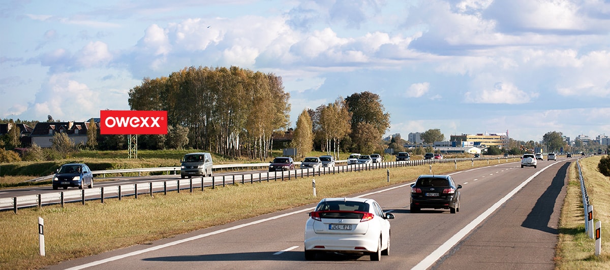 Reklāmas stends uz autoceļa A2, Panevēža - Viļņa, 4 km līdz Viļņai (kreisajā pusē) — Reklāmas stends Pagrindiniai keliai