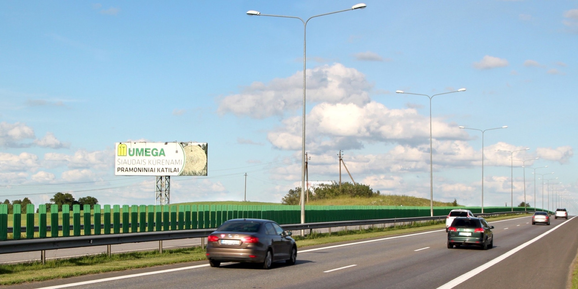 Autostrada A1, Kaunas - Vilnius (kairėje pusėje), 41 km nuo Vilniaus — Reklamos stendas Pagrindiniai keliai