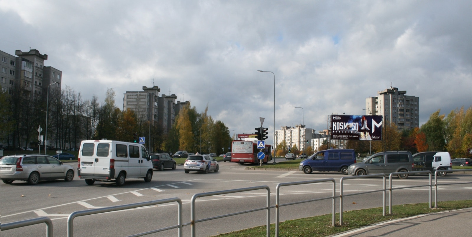 Reklamos stendas Baltų pr. ir Rasytės g. sankryža, Kaunas (B pusė) — Reklamos stendas Kaunas