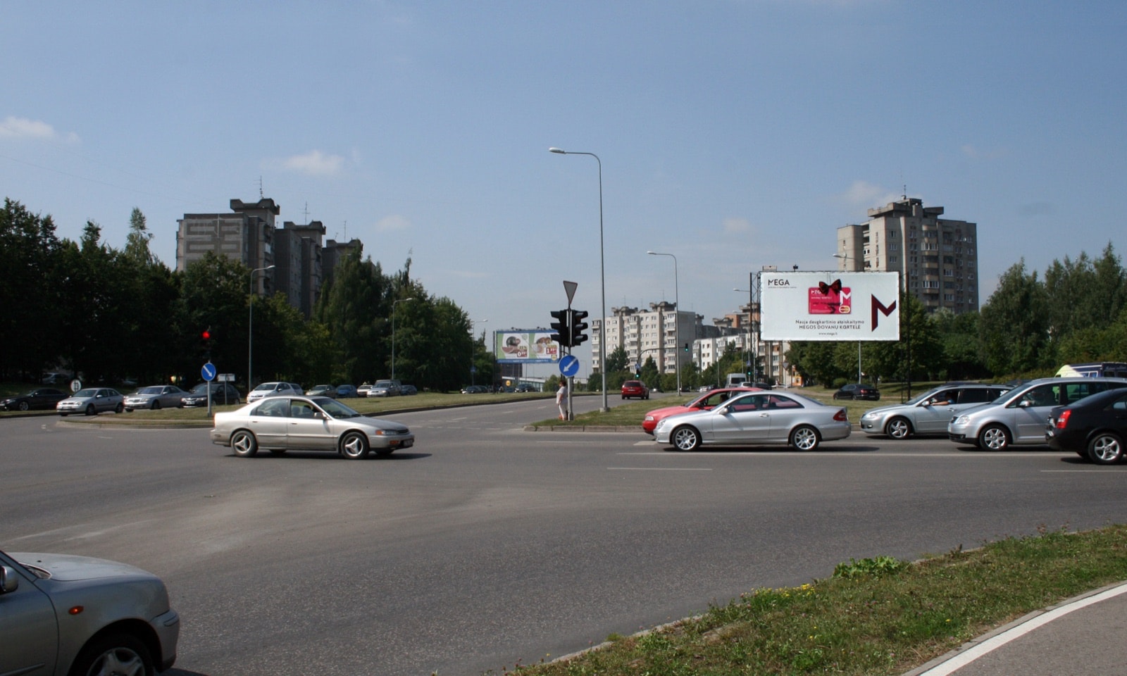 Reklamos stendas Baltų pr. ir Rasytės g. sankryža, Kaunas (B pusė) — Reklamos stendas Kaunas
