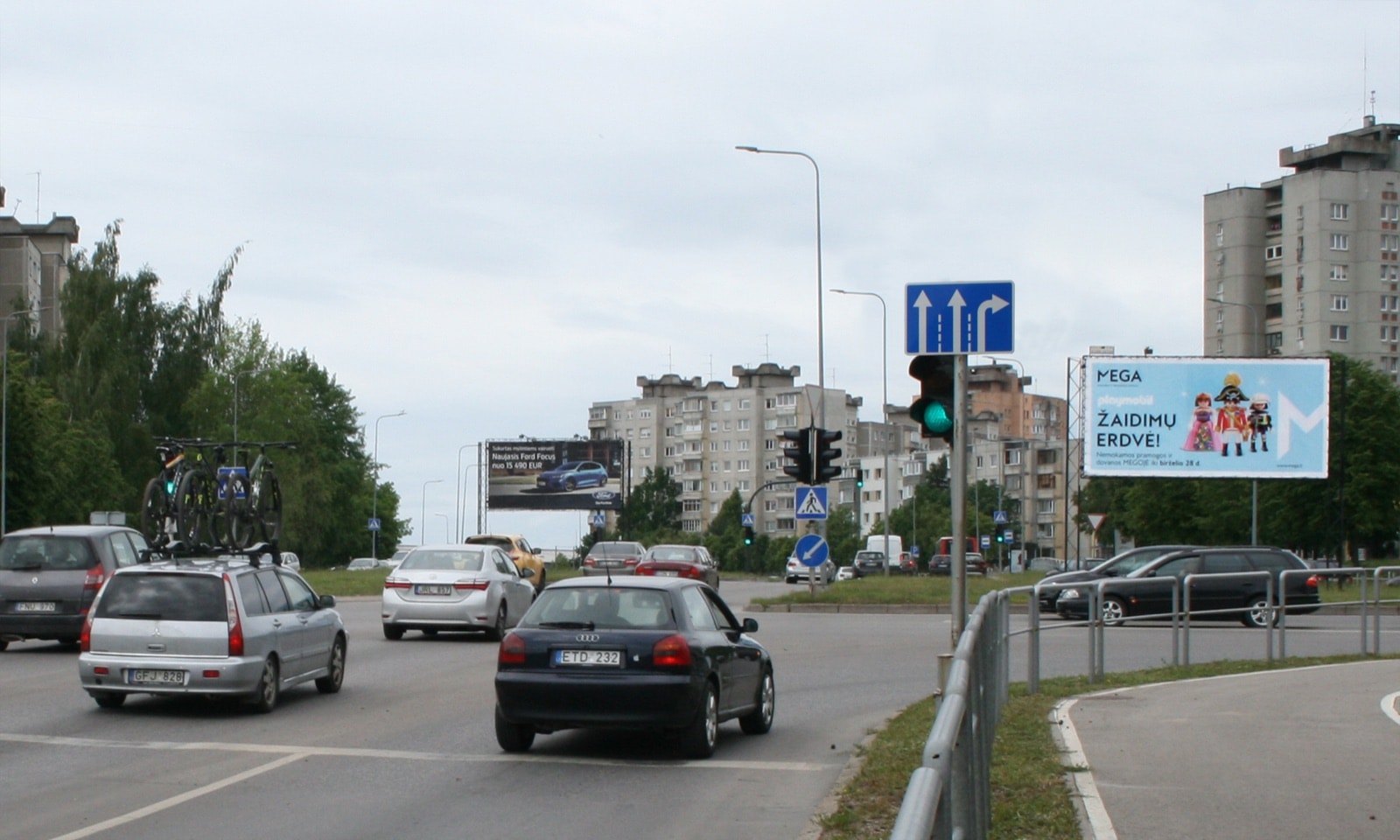 Reklamos stendas Baltų pr. ir Rasytės g. sankryža, Kaunas (B pusė) — Reklamos stendas Kaunas