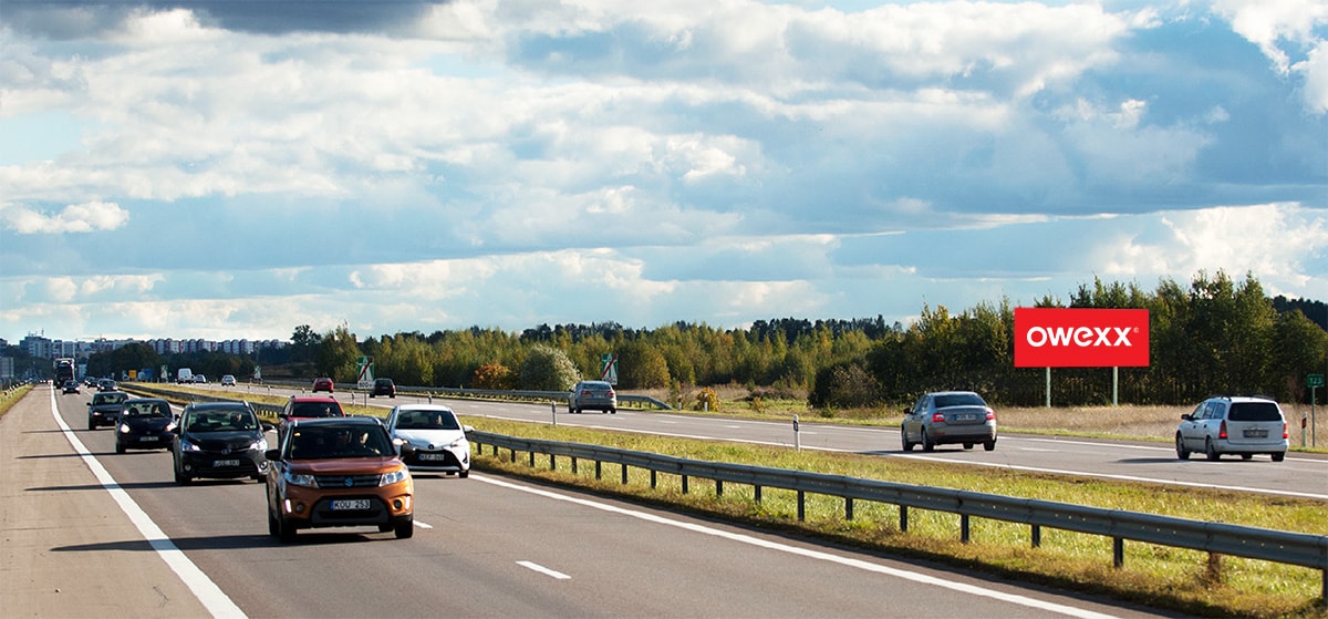 Reklamos stendas Greitkelis Panevėžys - Vilnius, 3 km iki Vilniaus (dešinėje pusėje) — Reklamos stendas Pagrindiniai keliai