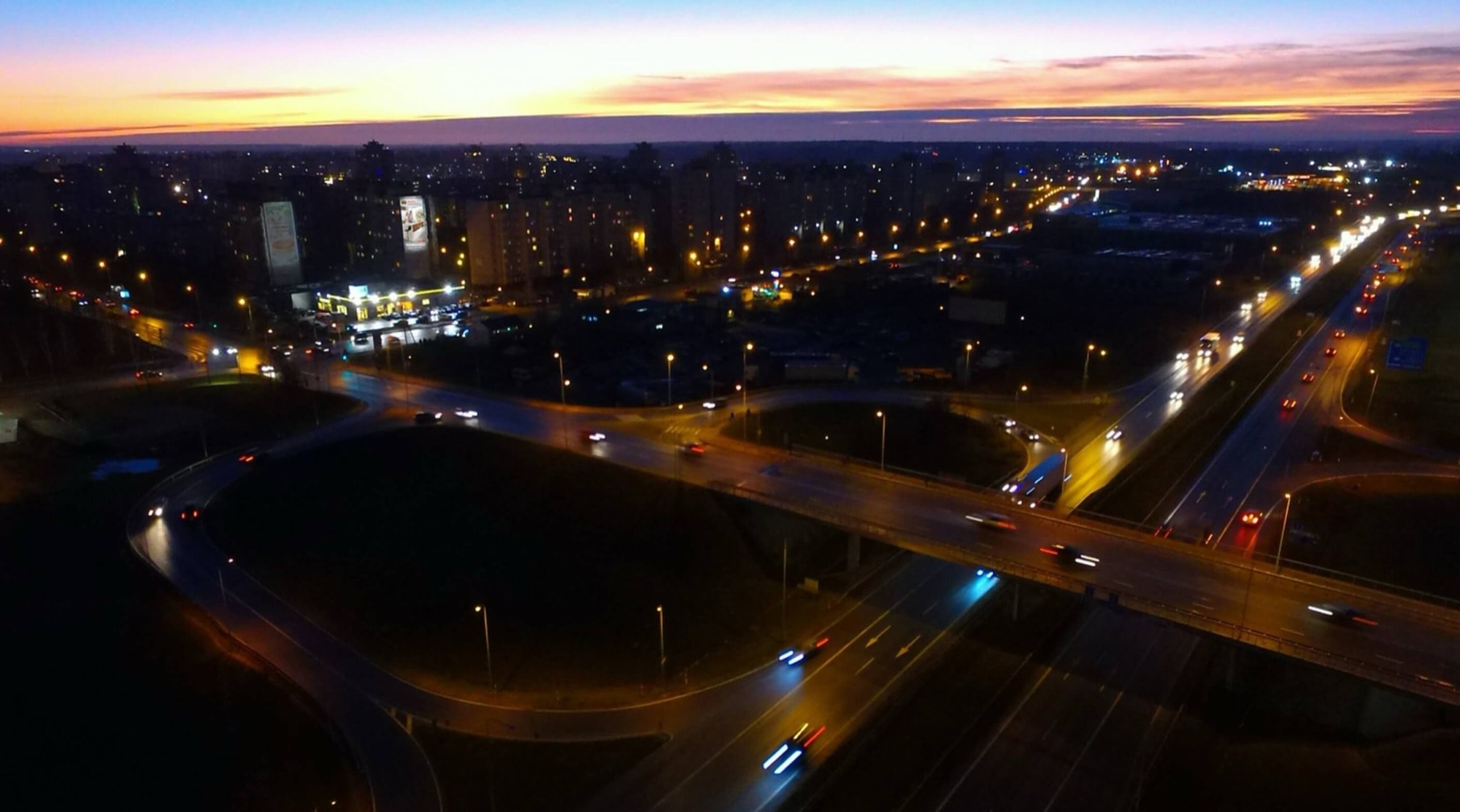 Reklamos stendas Jotvingių g. ir Kuršių g. sankryža, Kaunas — Reklamos stendas Kaunas