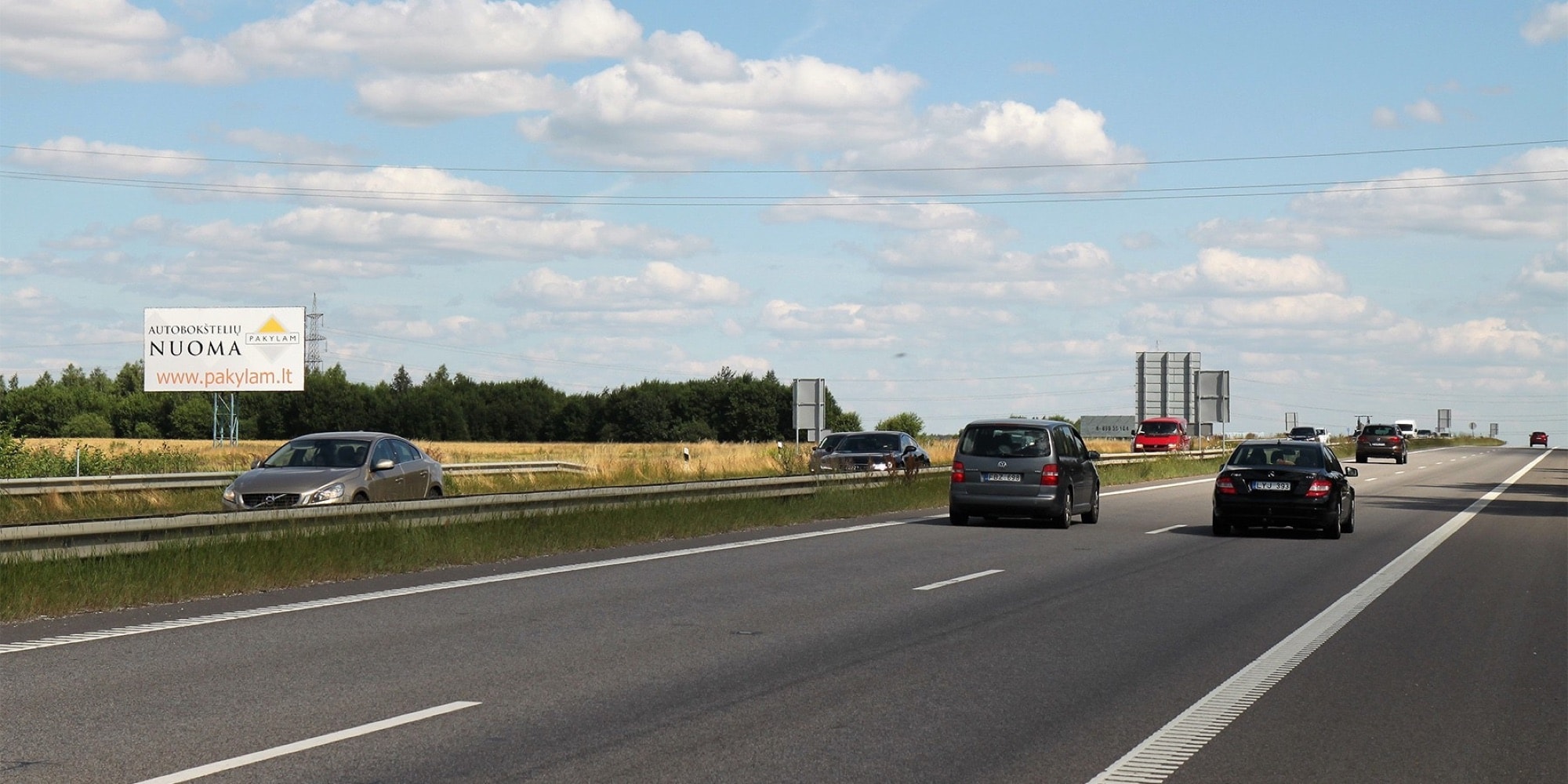 Kaunas - Vilnius, 78,4 km iki Vilniaus (kairėje pusėje) — Reklamos stendas Pagrindiniai keliai