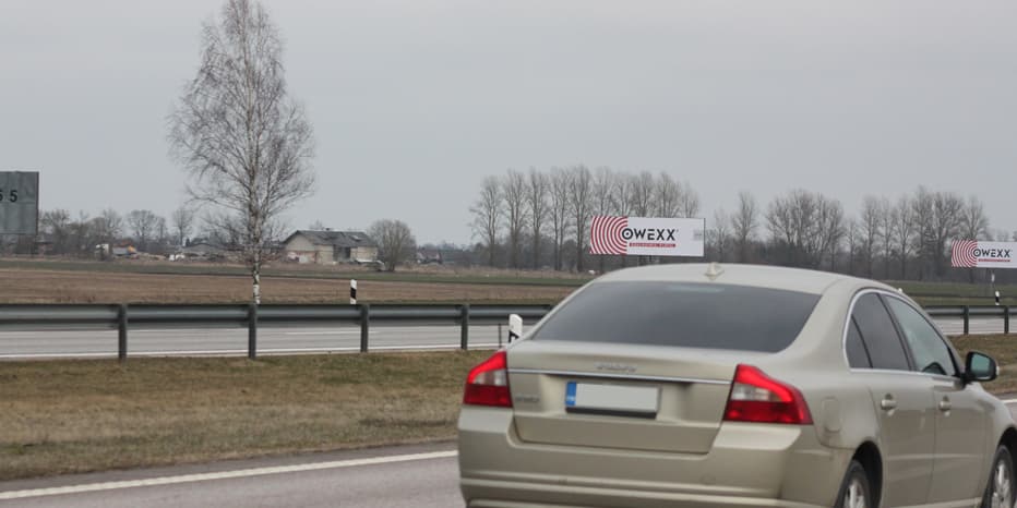 Advertising billboard Klaipėda - Kaunas - Vilnius, 183 km to Vilnius II (left side)