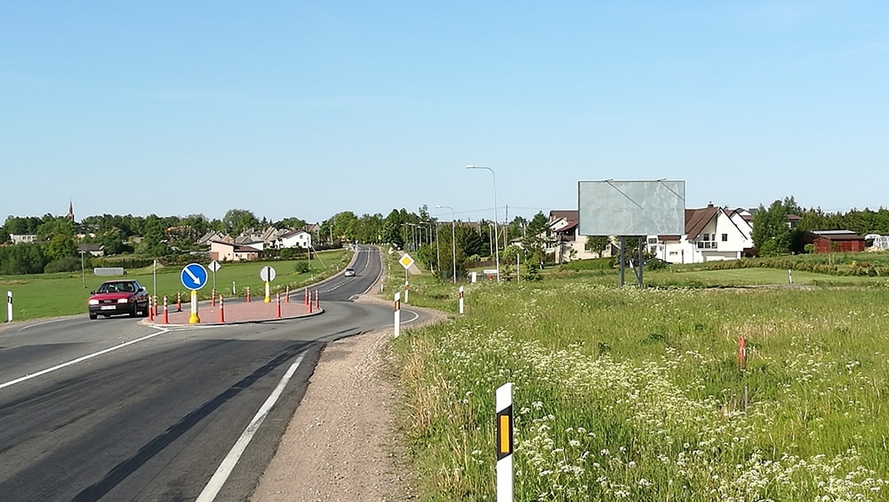 Reklamos stendas Kretingalės k, Klaipėdos r. (B pusė) — Reklamos stendas Klaipėda