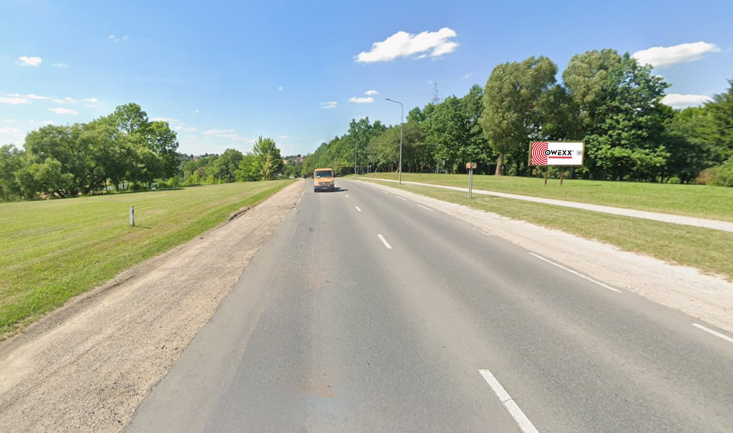 Reklamos stendas Raseinių g., link centro, Kelmė