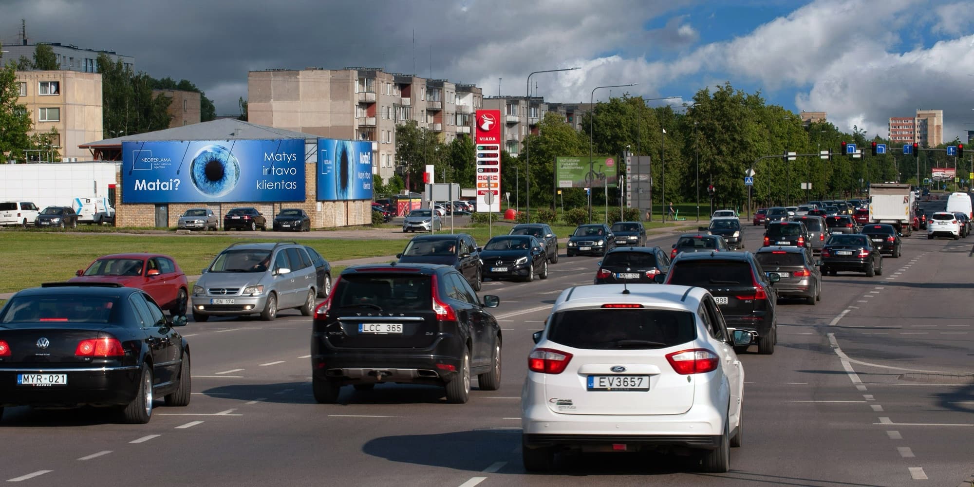 Reklamskylt Savanorių pr. 443, Kaunas, sida B