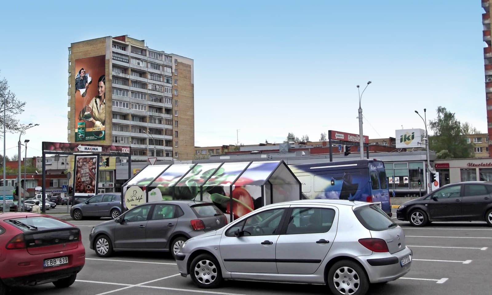 Reklāmas stends Savanorių pr., blakus "hyper Maxima", Kauņā — Reklāmas stends Kaunas