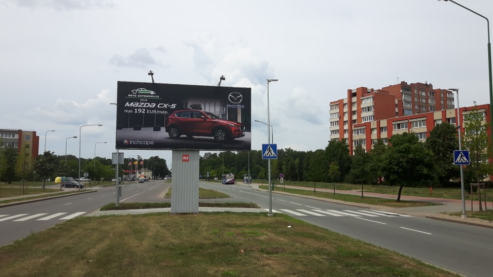 Reklamos stendas Šiaurės pr., Klaipėda (IKI Studlendas) (A pusė) — Reklamos stendas Klaipėda
