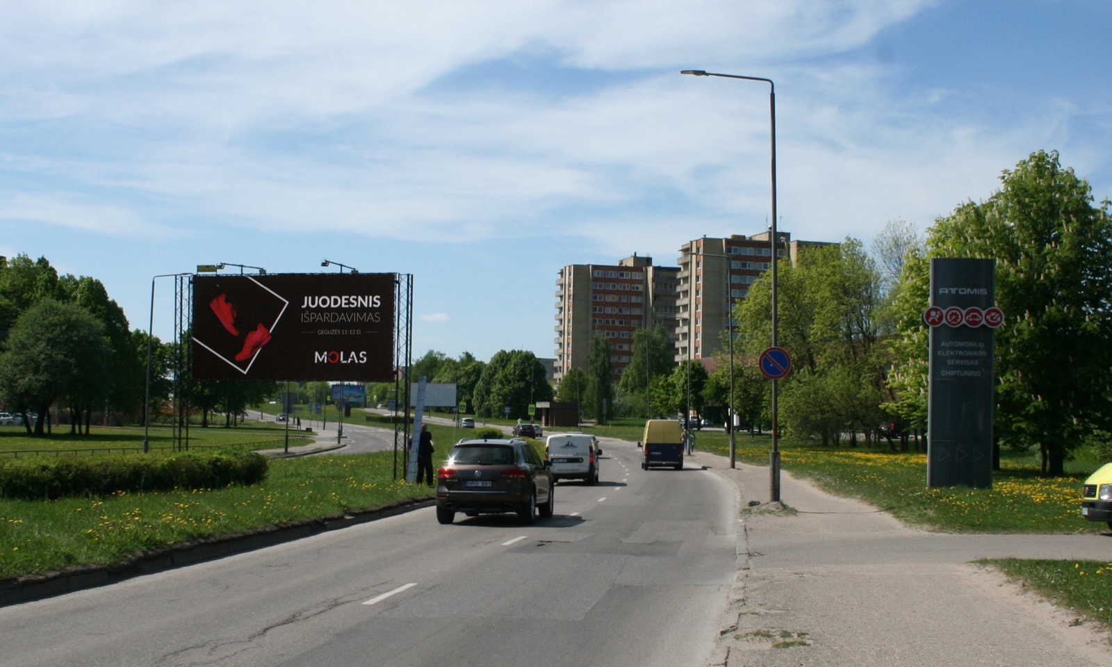 Reklamos stendas Taikos pr., prie pastato Nr. 127 ("MELGA"), Kaunas (A pusė) — Reklamos stendas Kaunas