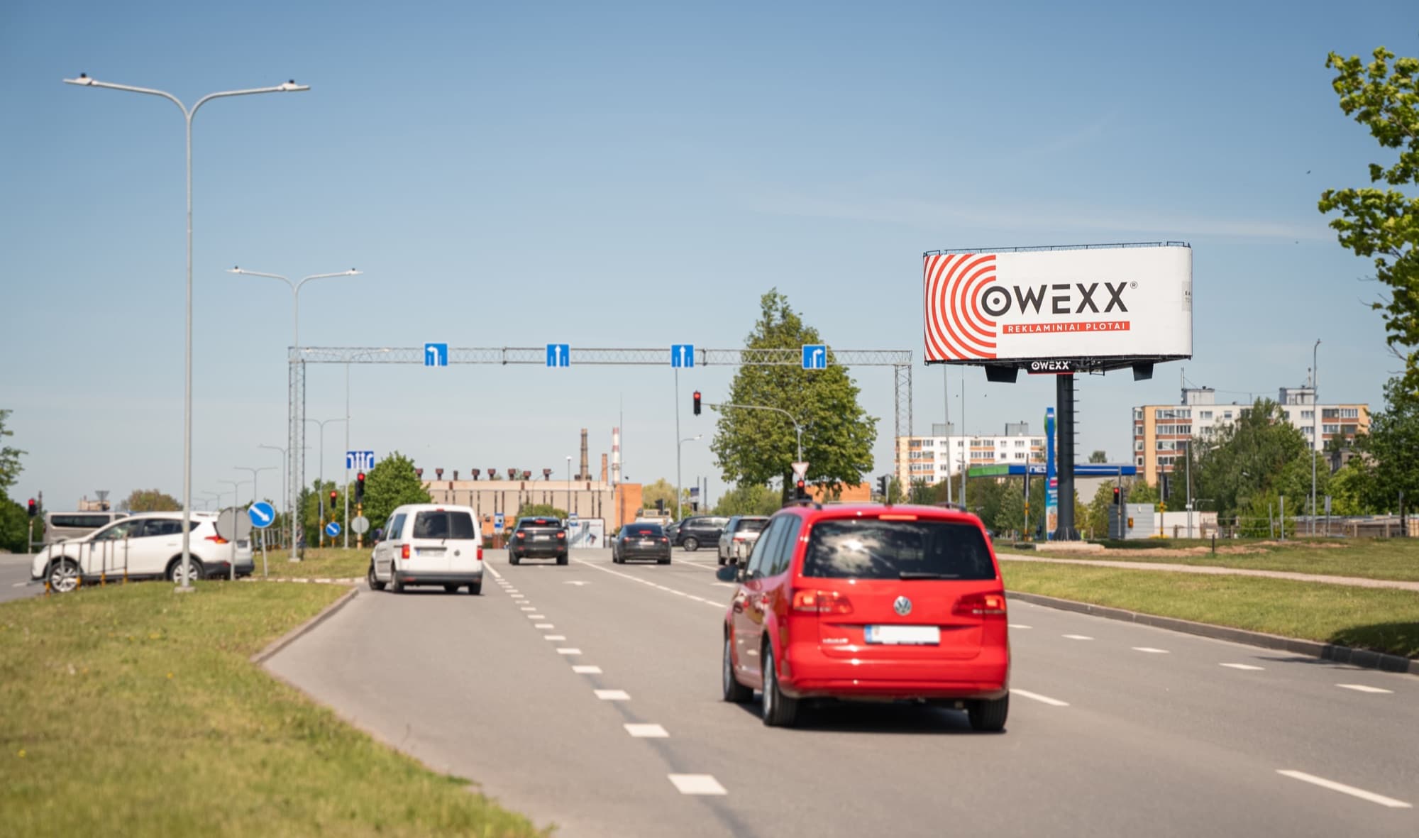 Reklameplakat ved Vakarinės g. og Klaipėdos g. kryds, Panevėžys