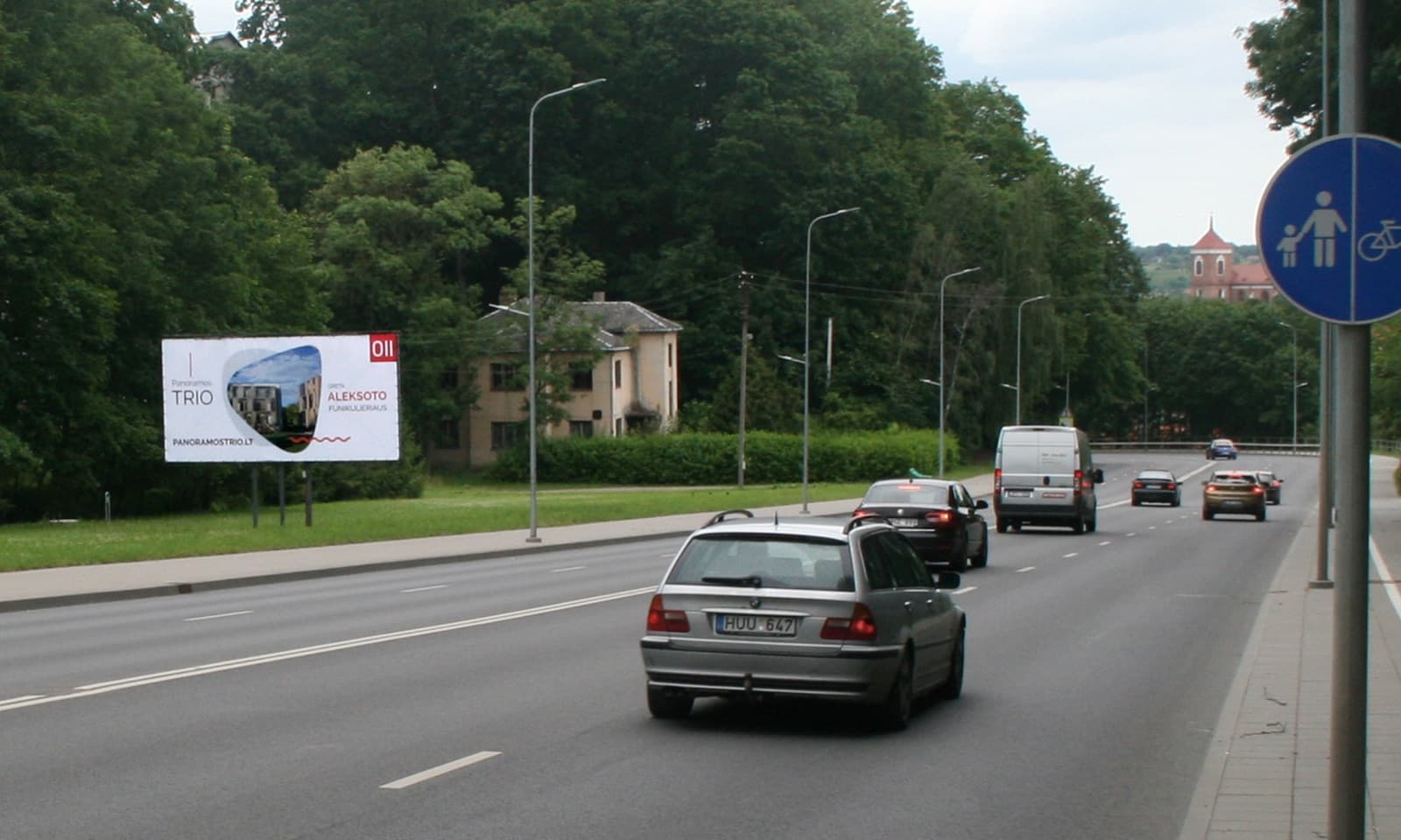 Reklameplakat Veiverių g., bakke, Kaunas (A-side) — Reklamos stendas Kaunas