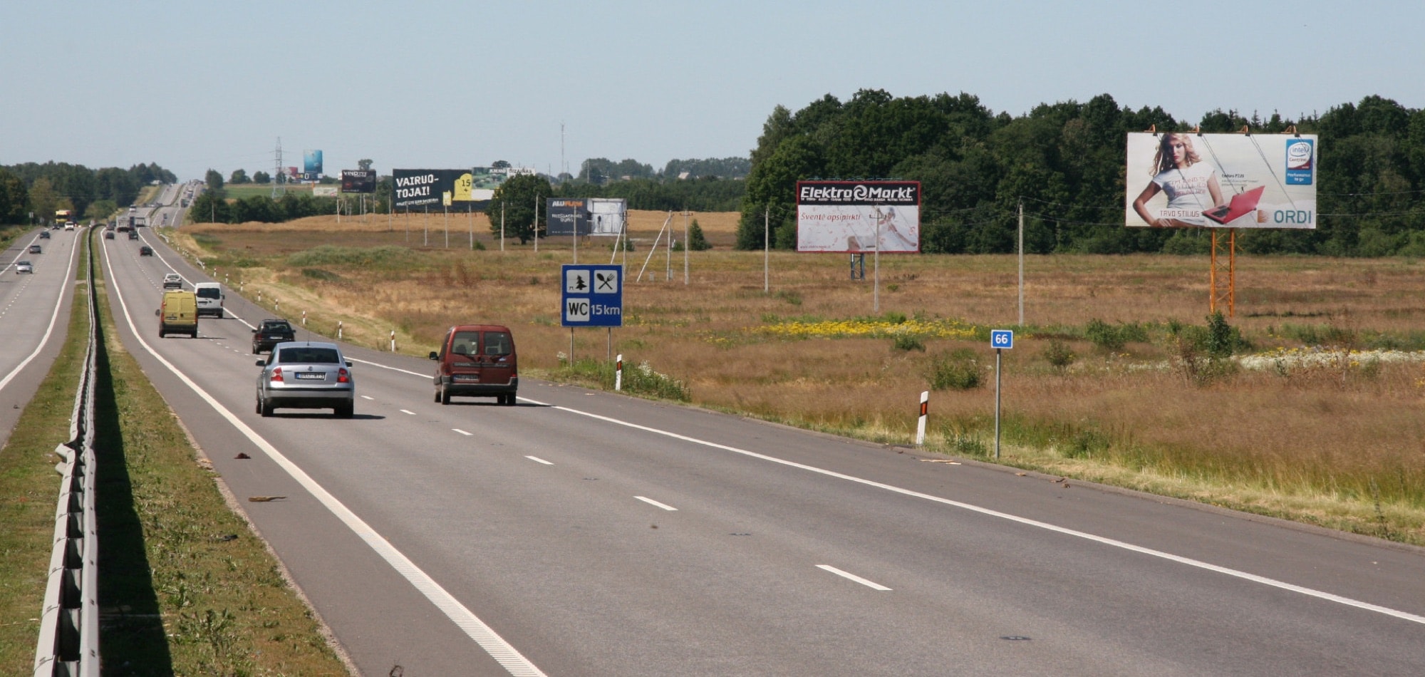 Vilnius - Kaunas, 66,4 km från Vilnius (höger sida) — Reklamos stendas Pagrindiniai keliai