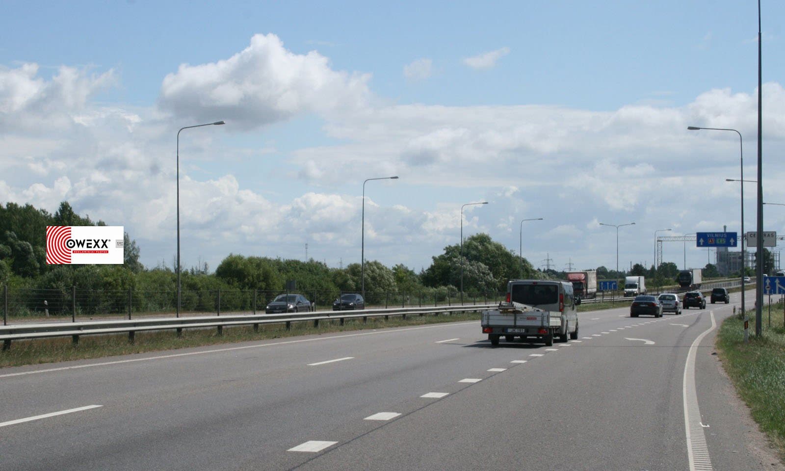 Reklamos stendas Prie Kauno, Islandijos pl., prie įvažiavimo iš magistralės A6 į A1, Kaunas (B pusė)