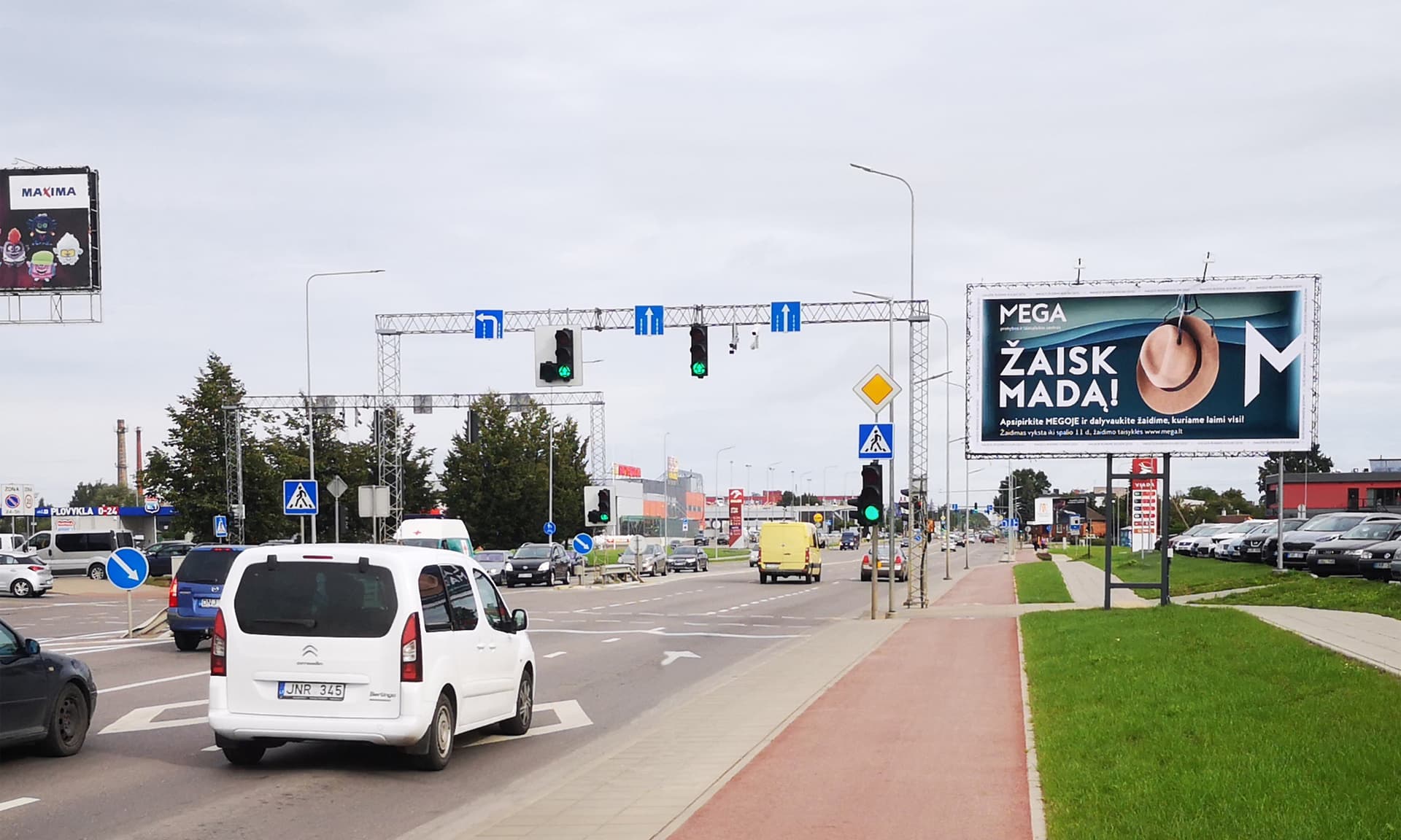 Reklamos stendas Veiverių g., prie PC Maxima bazė, link centro, Kaunas — Reklamos stendas Kaunas