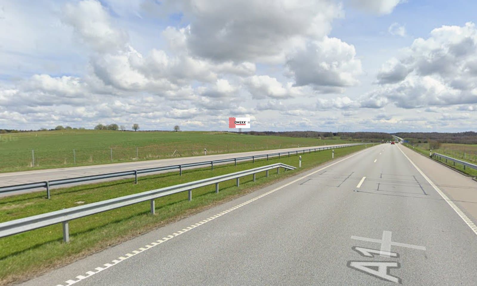 Reklamos stendas, Kaunas–Klaipėda 241km (K pusė)