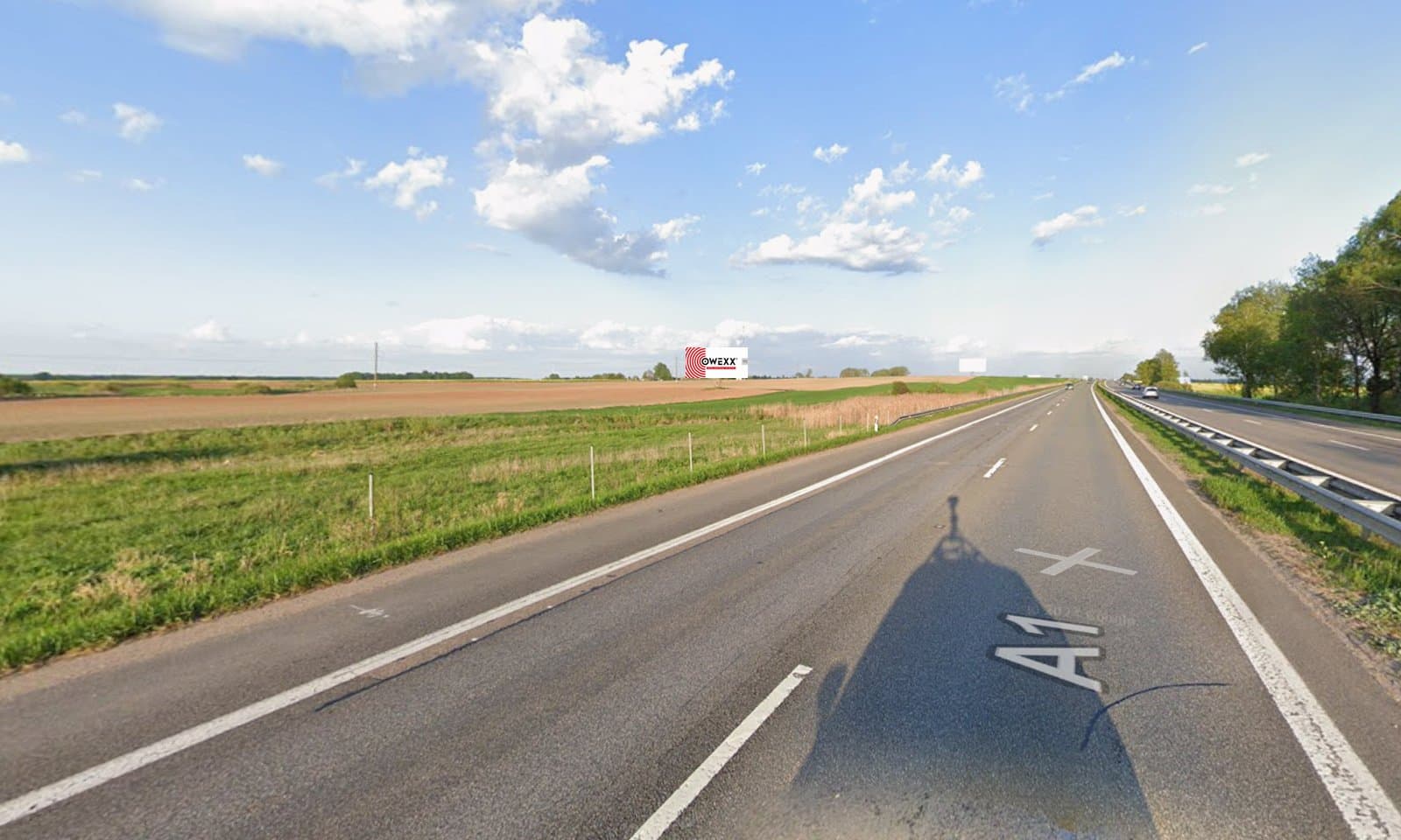 Reklamos stendas Vilnius-Kaunas, 71,5 km (kairėje pusėje)