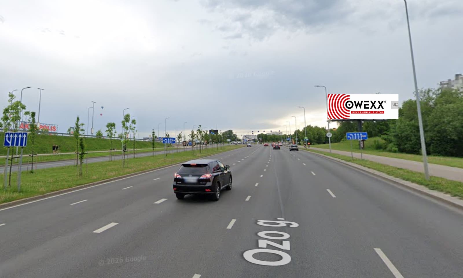 Reklamos stendas Ozo ir Gelvonų g. sankryža prie Akropolio, nuo Geležinio Vilko gatvės, Vilnius