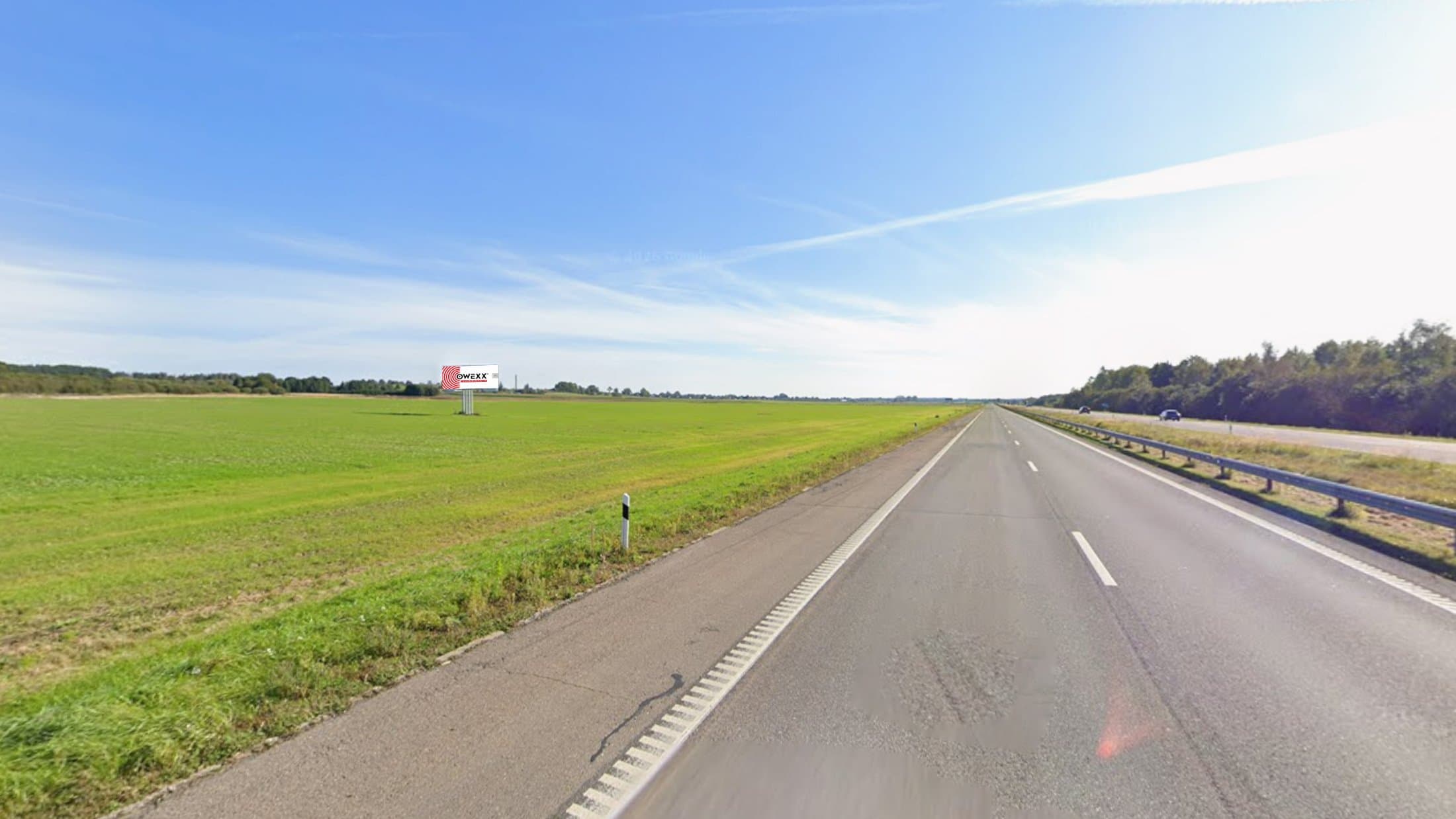 Reklamos stendas Sujainiai, nuo Kryžkalnio 20 km, Klaipėda – Vilnius (kairėje pusėje)
