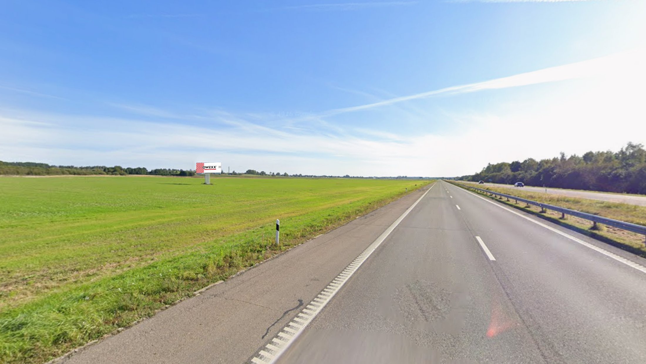 Reklamos stendas Sujainiai, nuo Kryžkalnio 20 km, Klaipėda – Vilnius (kairėje pusėje) — Reklamos stendas Pagrindiniai keliai