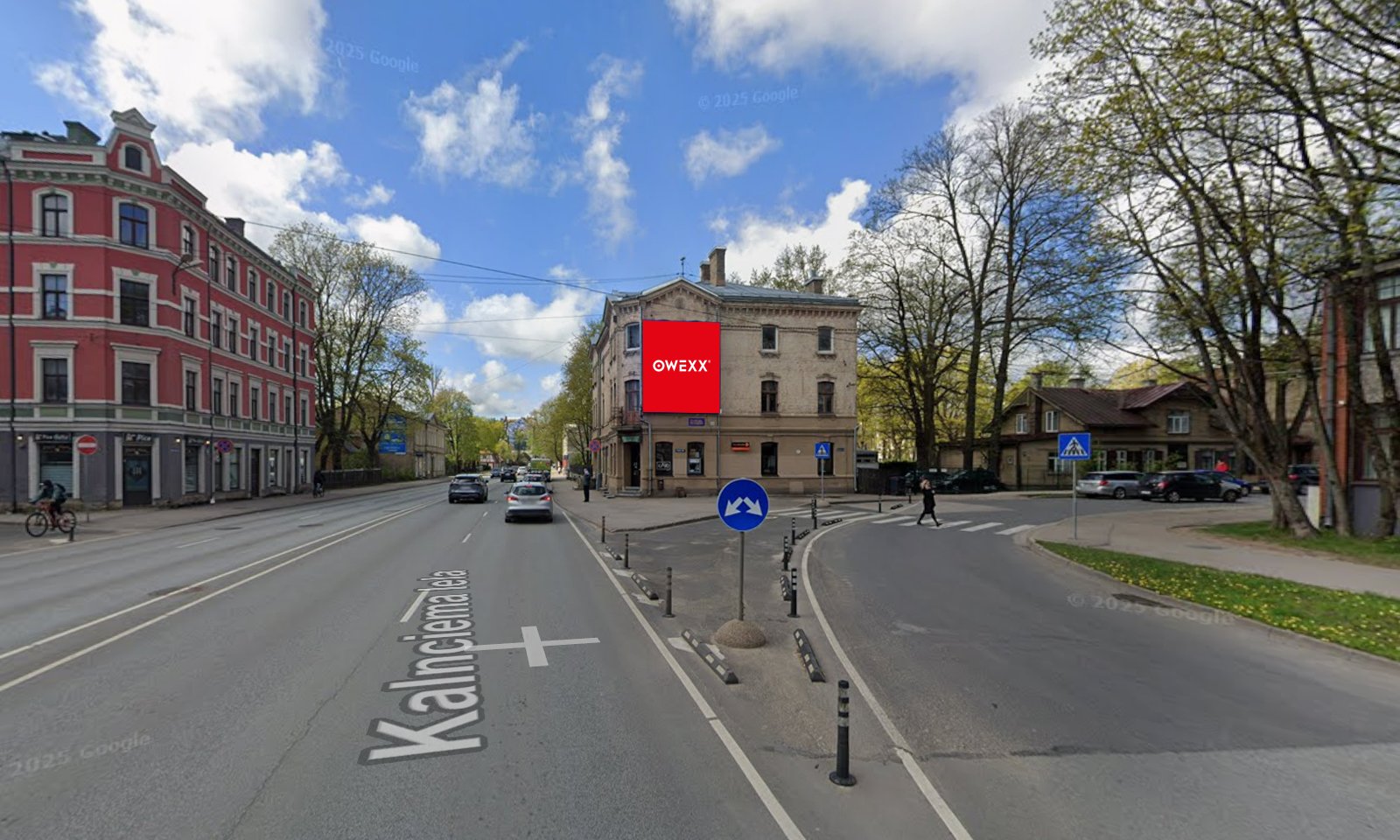 Ekranas – Kalnciema 17A — Vertikalus ekranas Ryga