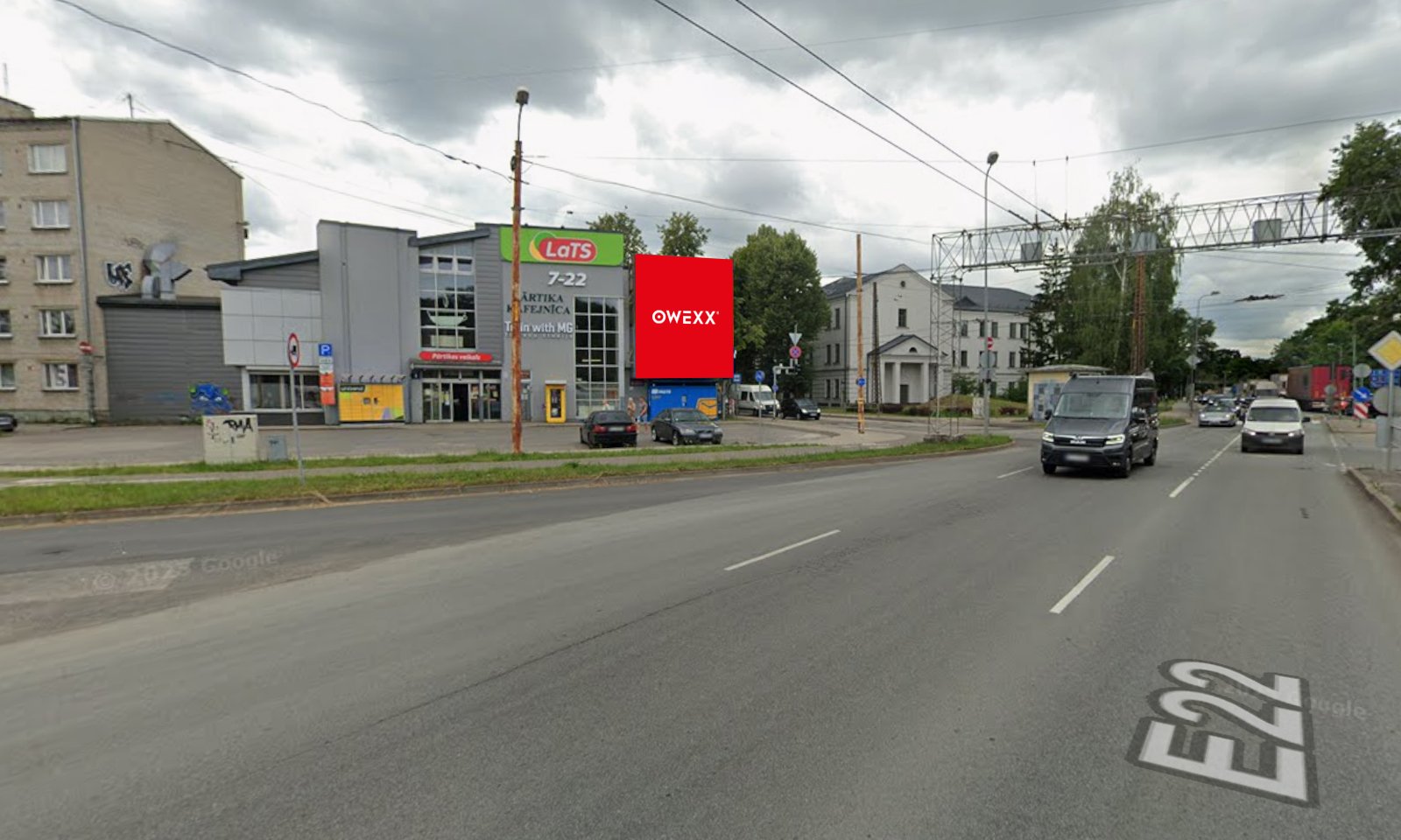 Ekranas – Valdeku iela 1 — Vertikalus ekranas Ryga