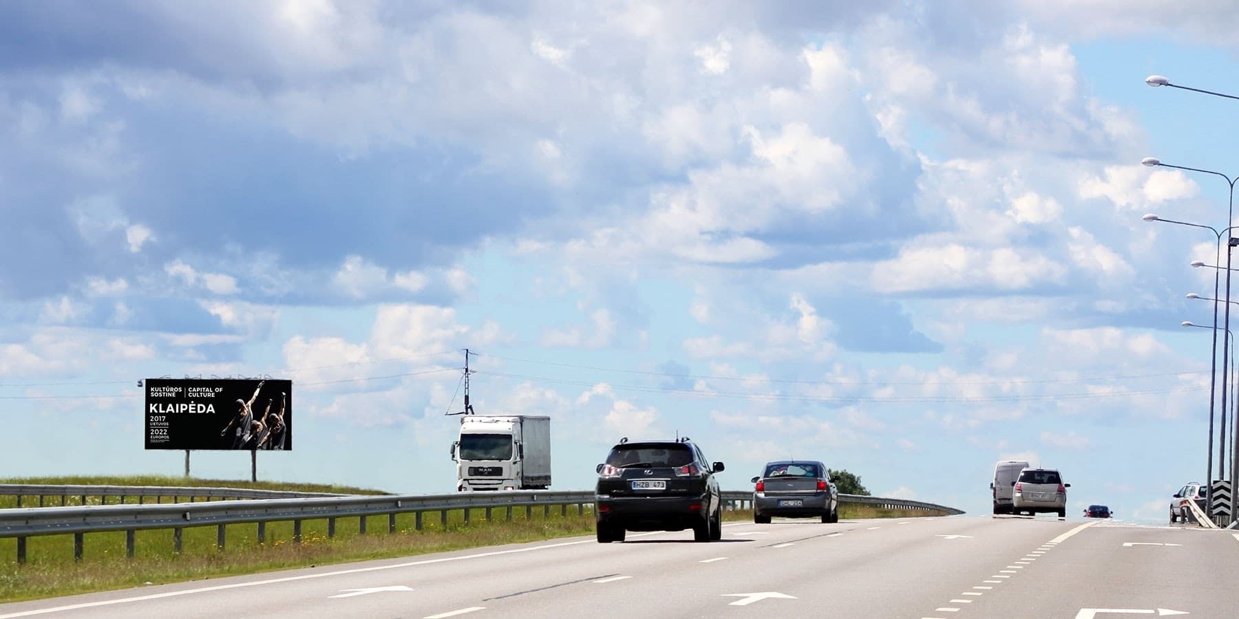 Reklamos stendas Automagistralė A1, Kaunas - Klaipėda (kairėje pusėje), 220 km nuo Vilniaus — Reklamos stendas Pagrindiniai keliai