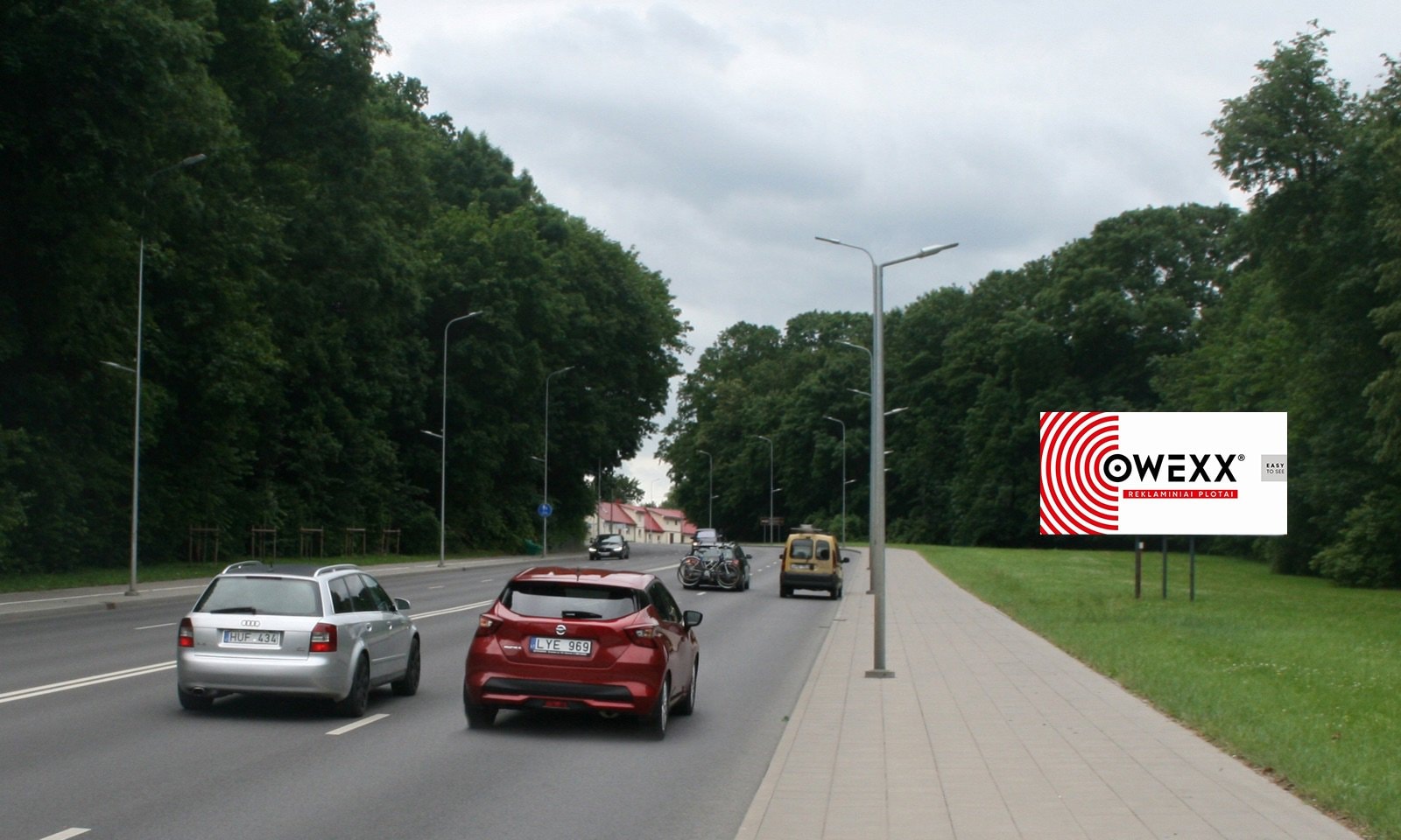 Reklamni pano Veiverių g., uzbrdica, Kaunas (B strana) — Reklamni pano Kaunas