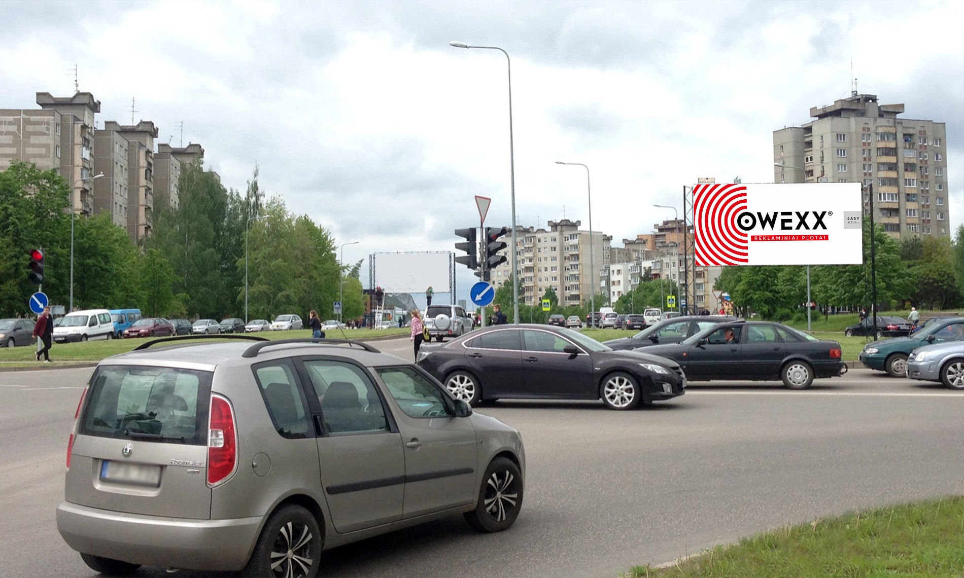 Reklamos stendas Baltų pr. ir Rasytės g. sankryža, Kaunas (B pusė)