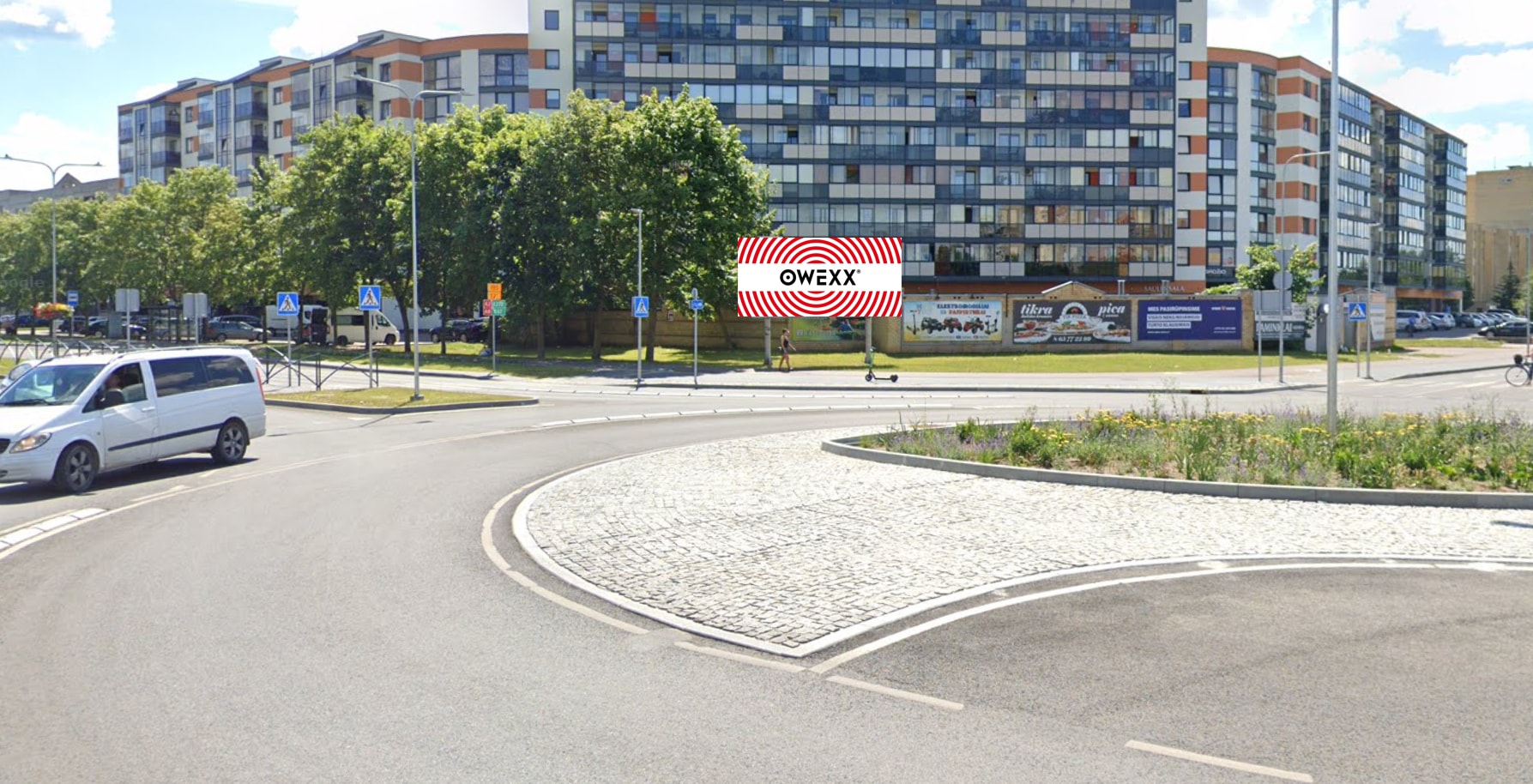 Klaipėdos g. ja Projektuotojų g. risteys, Panevėžys — Mainosteline Panevėžys