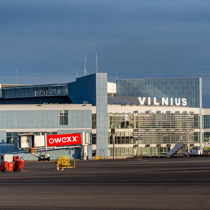 Reklame på boardingbroer — Vilnius Lufthavn